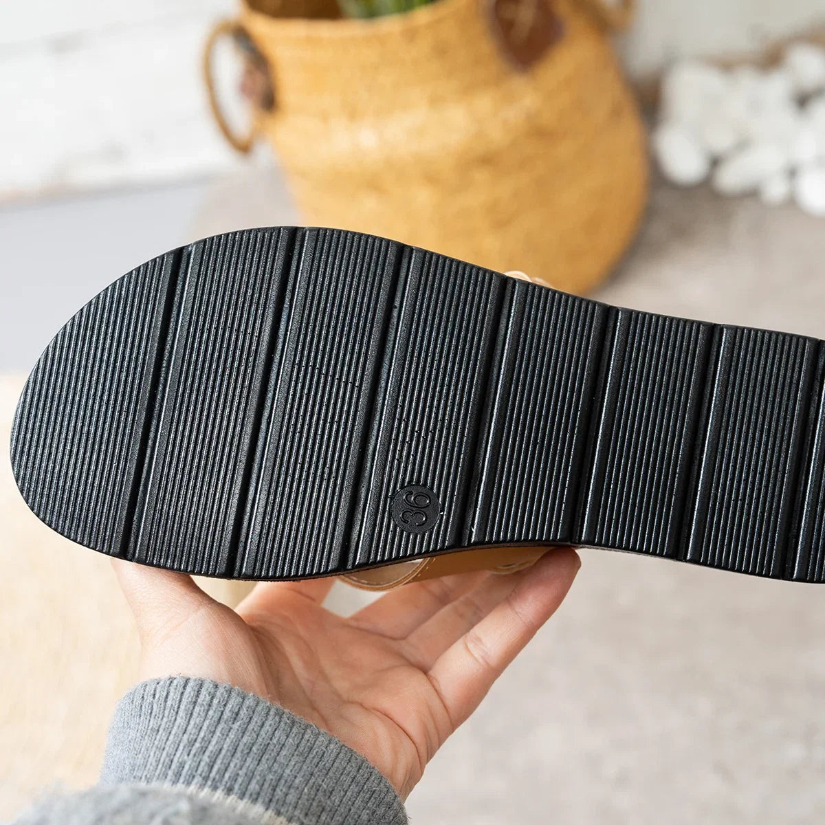 Ladies Fashion Sandals Gold Chain Decoration Comfortable Slip On Flat Bottom Slippers Women's Footbed Casual Summer Shoes LadyShow.Store