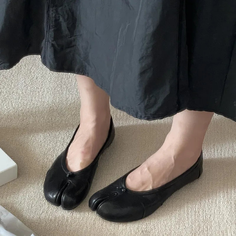 Split Toe Women Ballet Flats Fashion Tabi Shoes Casual Slip-on Loafers Ladies Pleated Leather Espadrilles Zapatillas Mujer Pi-Mart