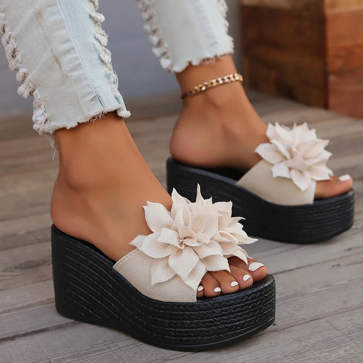 Women Platform Slippers 2024 New Summer Beach Wedges Sandals Fashion Flower Casual Slippers Women High Heel Slippers Women LadyShow.Store