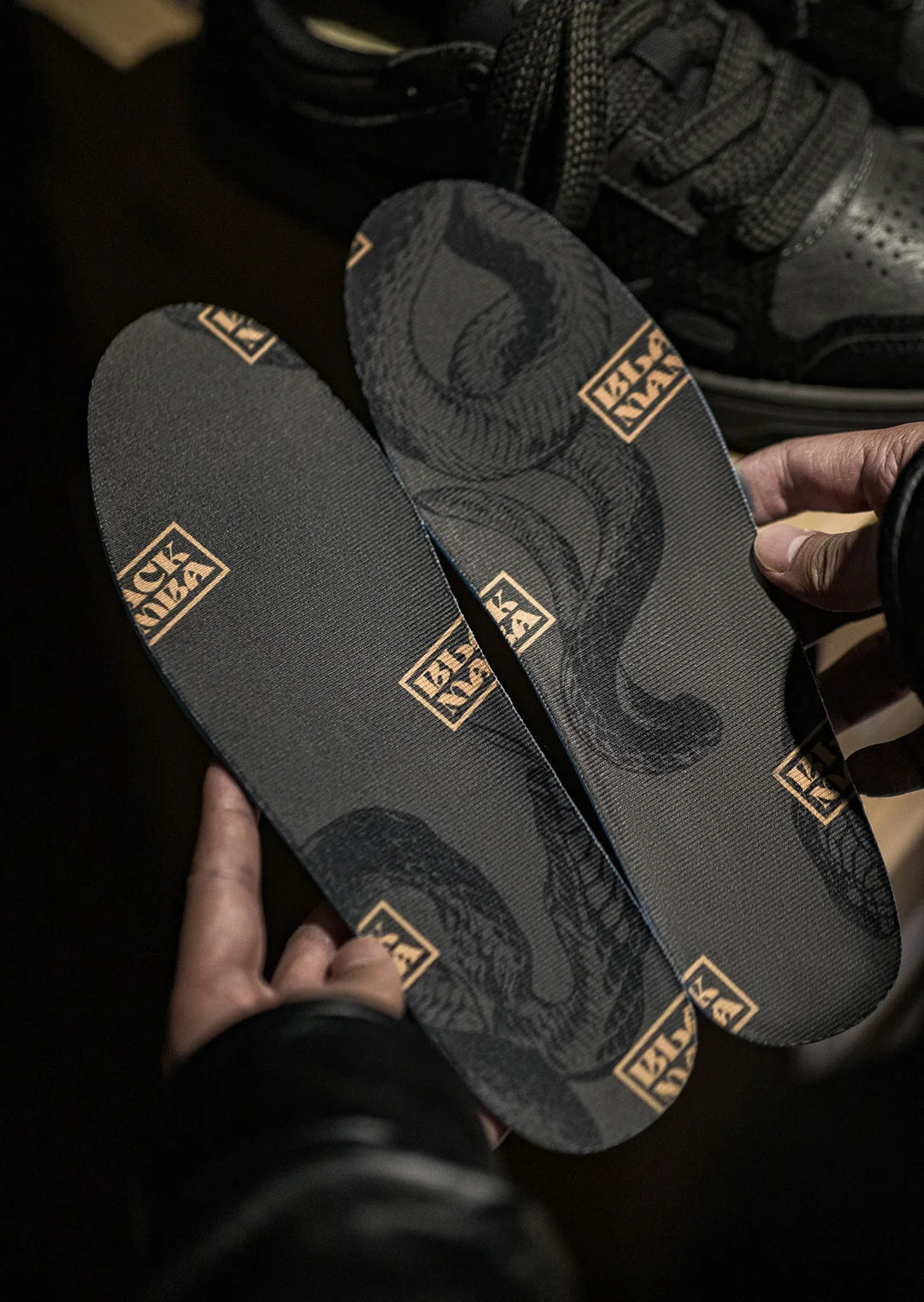 Maden Casual Snake Year Black Mamba Men's Sneakers Low-Top Flat Sole Versatile Black Shoes for Spring Autumn Skateboarding Shoes Pi-Mart