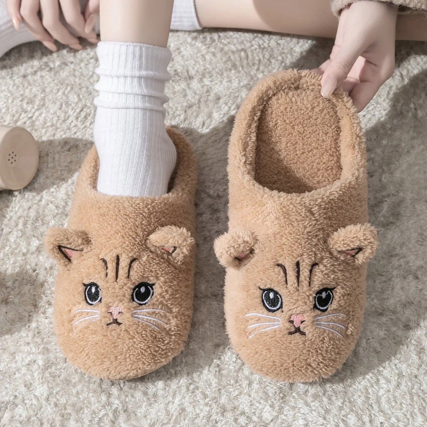 Non-Slip Soft Plush Cat Slippers for Women Men Unisex Warm Fleece House Slippers Indoor Floor Shoes Autumn Winter Home Comfort LadyShow.Store