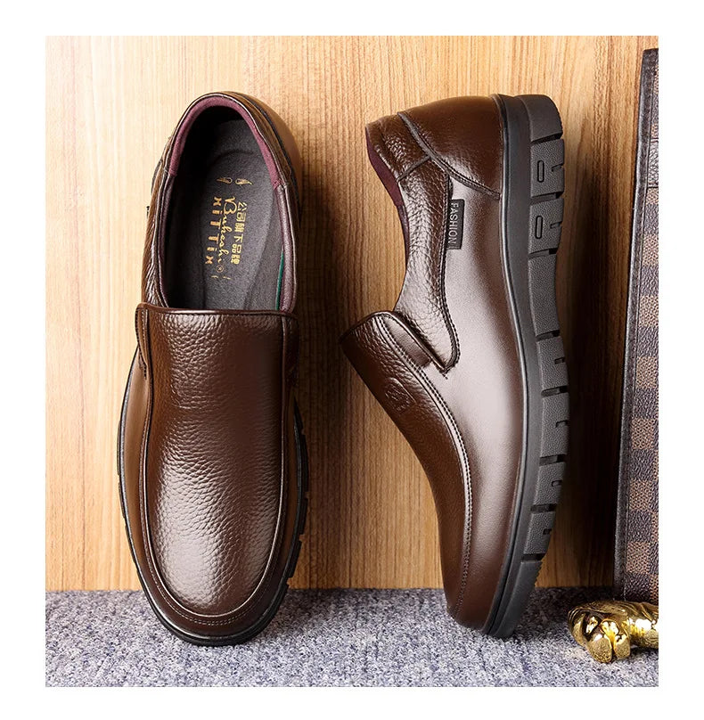 Summer New Men Leather Shoes soft soled Casual Flat Shoes Outdoor Walking shoes Comfort fashion soft leather shoes Loafers Pi-Mart