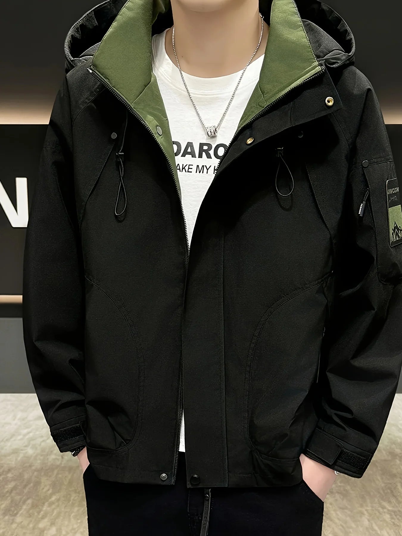 Autumn Lightweight Hooded Cargo Jacket Men Outdoor Windproof Coats Man Korean Fashionable Handsome Casual Hiking Jackets for Men LadyShow.Store