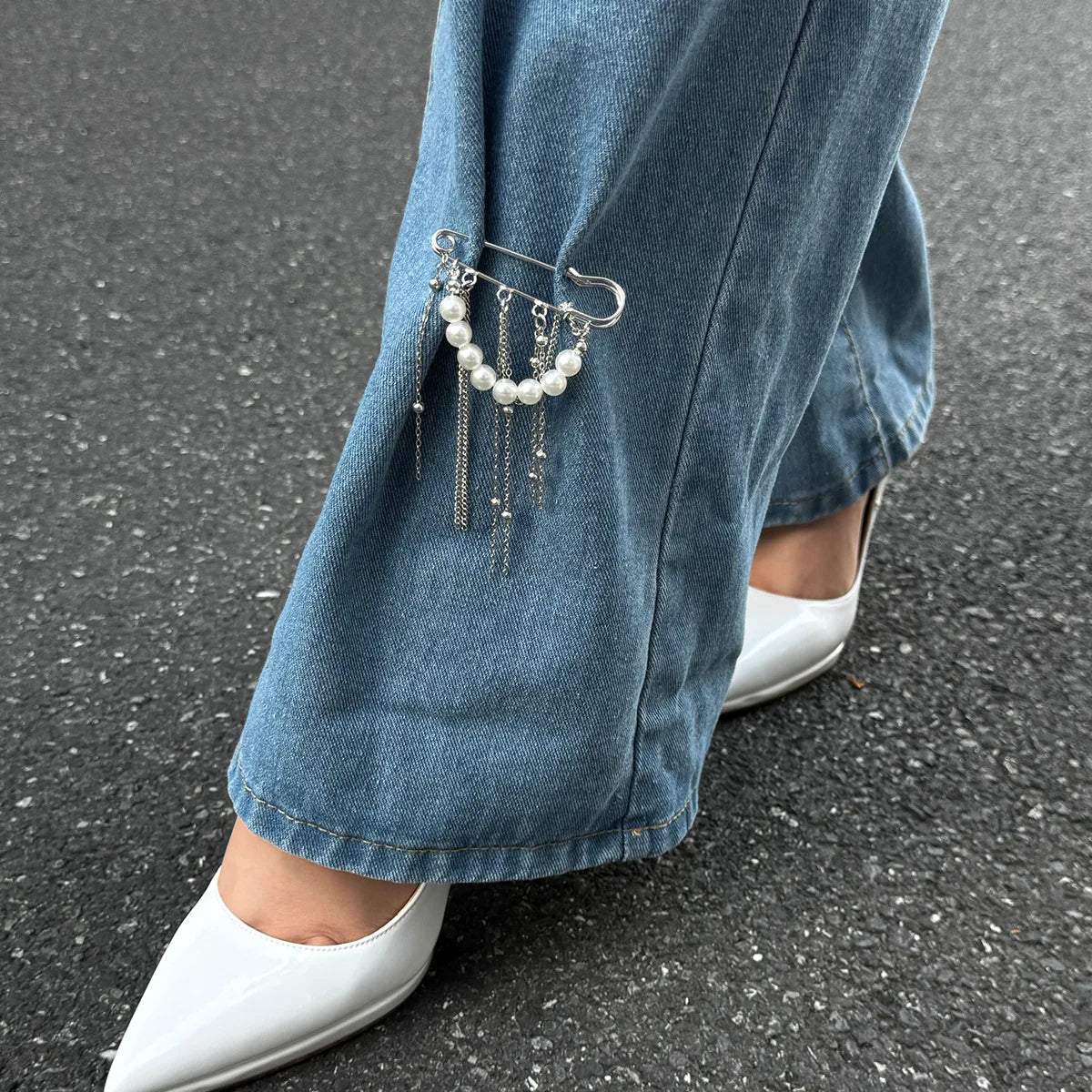 Retro Sweet Imitation Pearl Metal Chain Tassel Pendant Pin Pants Foot Chain 2025 Creative Girl Fashion Sweet Fashion Jewelry Pi-Mart
