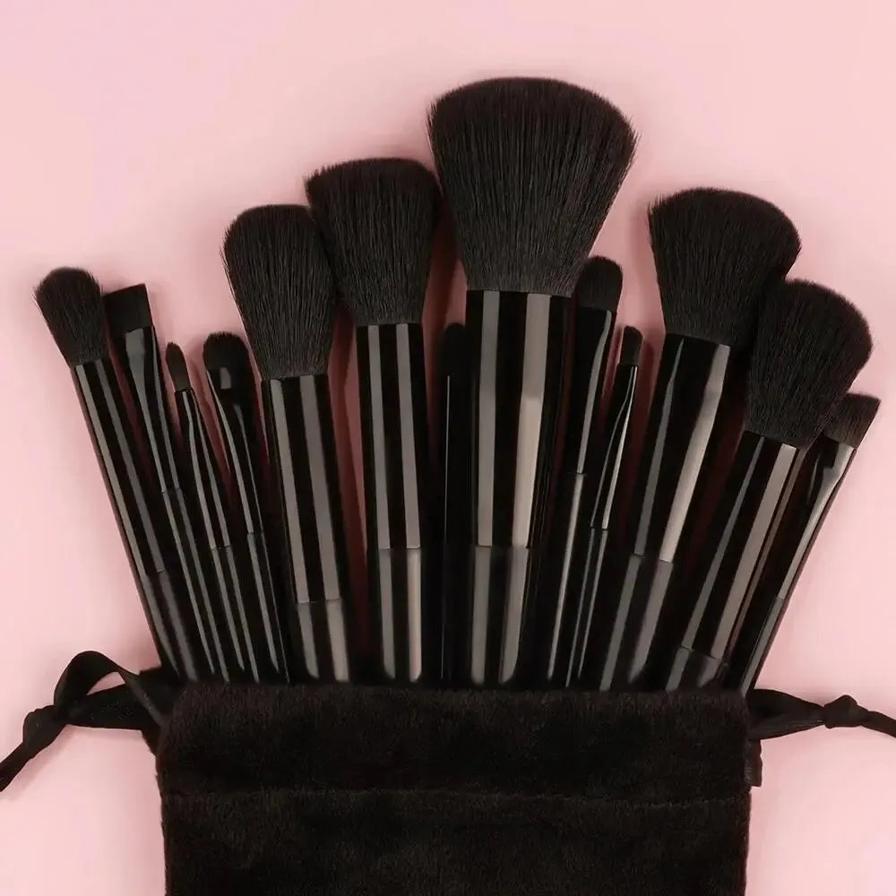 Makeup Brush Set Soft Fluffy Professiona Cosmetic Foundation Powder Eyeshadow Kabuki Blending Make Up Brush Beauty Tool Makeup Tri Light Beauty