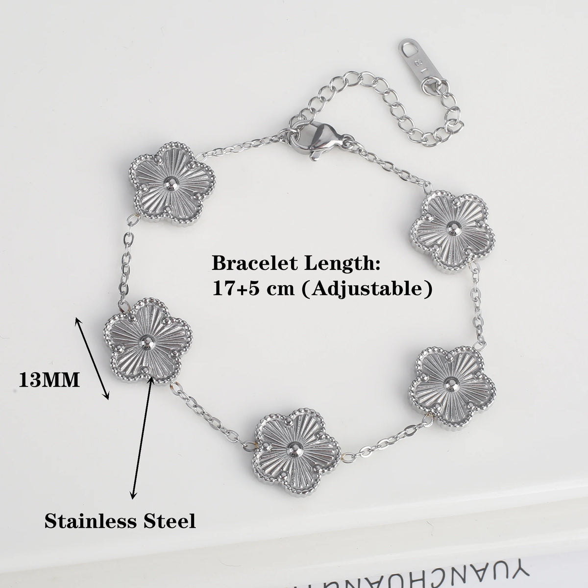 Hot Sale Black/Gold Stainless Steel Laser Five-Leaf Flower Charm Bracelet Personalized For Man Woman Classic Clover Jewelry Pi-Mart
