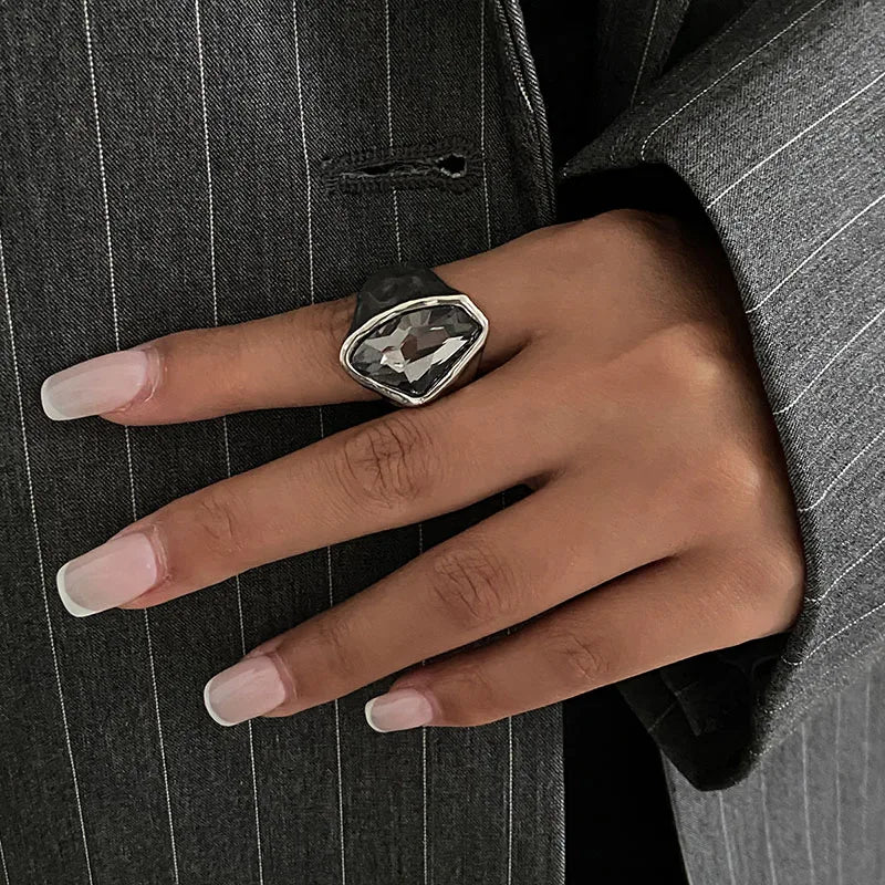 Fashion Grey Crystal Geometric Ring Women Design Silver Color Square Finger Rings Asymmetrical Zircon Daily Wear Jewelry Gifts Pi-Mart