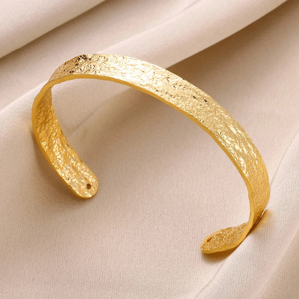 Exquisite Classic Bump Pattern Openning Bangles Bracelet For Women Cuff Bracelet Gold Color Stainless Steel Hand Ornament Gift Pi-Mart