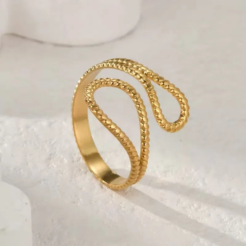 High End Waterproof Hollow Stainless Steel Finger Ring Trendy for Women Personalize Jewelry Wholesale Pi-Mart