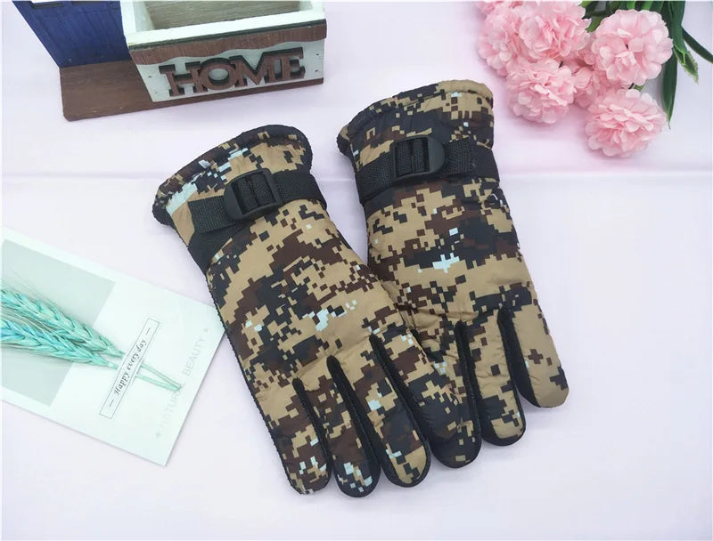 Kids Winter Gloves for Boys Girls 8-12 Years Old Fleece Lined Warm Thick Camouflage Ski Cycling Design Mittens Accessories Pi-Mart