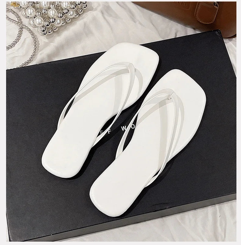 new Spring/summer/women pu slippers beach sandals outdoor wild fashion ladies square head flip flops LadyShow.Store