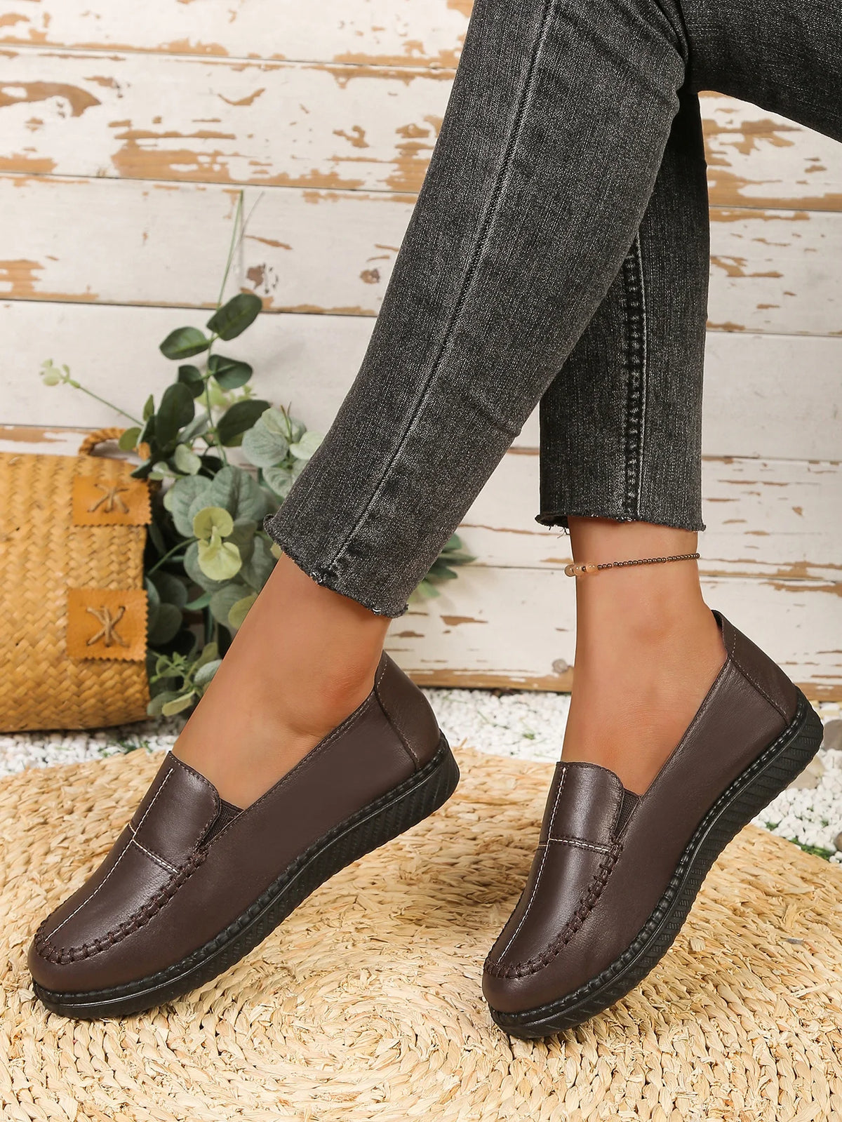 Women's Spring Autumn Leather Loafers Floral Embossed Slip‑On Flats Anti‑Slip Comfort Casual Mom Daily Walking Free Shipping Pi-Mart