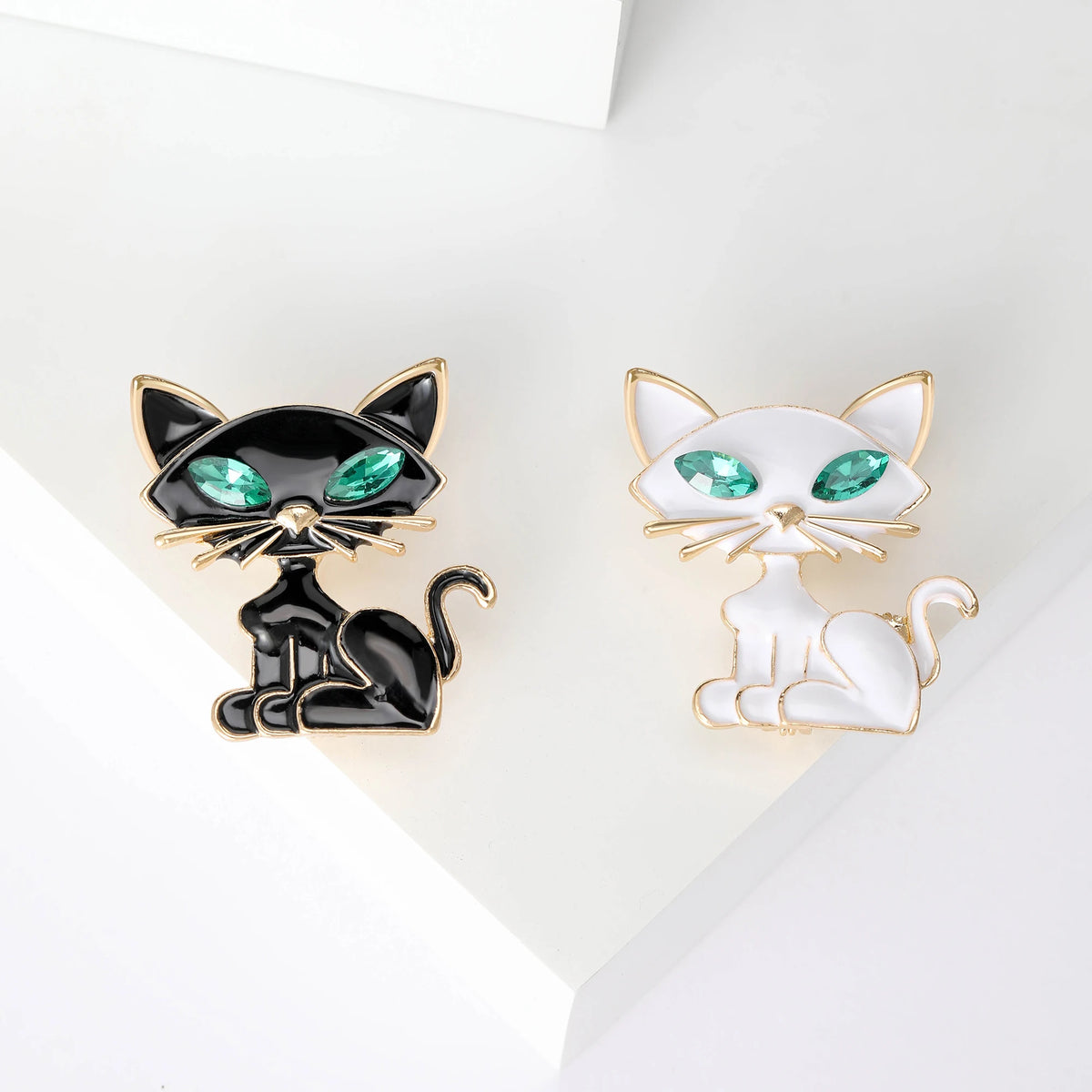 Classic Rhinestone Cat Brooches for Women Unisex Enamel Animal Pins Banquet Party Backpack Gifts Jewelry Accessories Pi-Mart