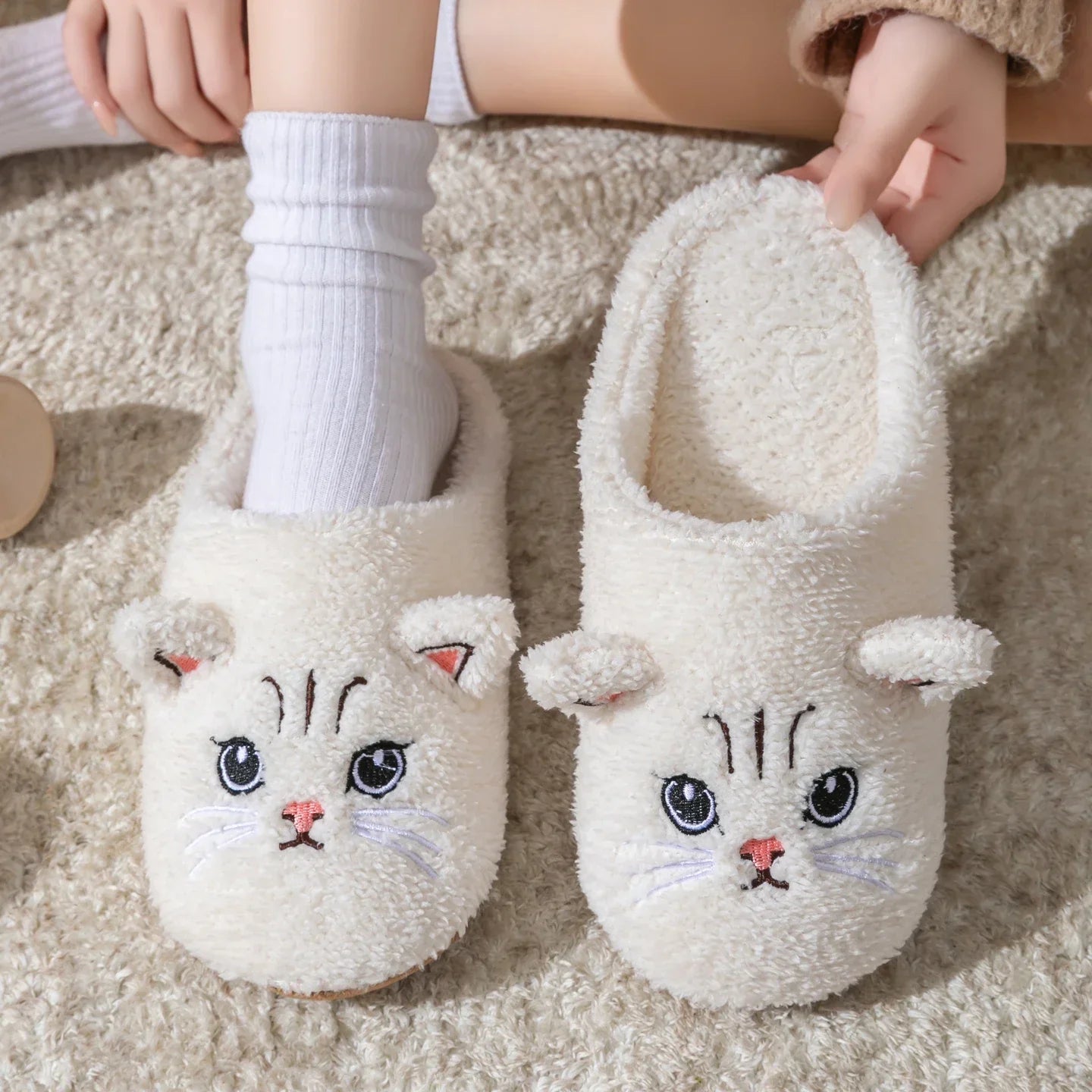 Non-Slip Soft Plush Cat Slippers for Women Men Unisex Warm Fleece House Slippers Indoor Floor Shoes Autumn Winter Home Comfort LadyShow.Store