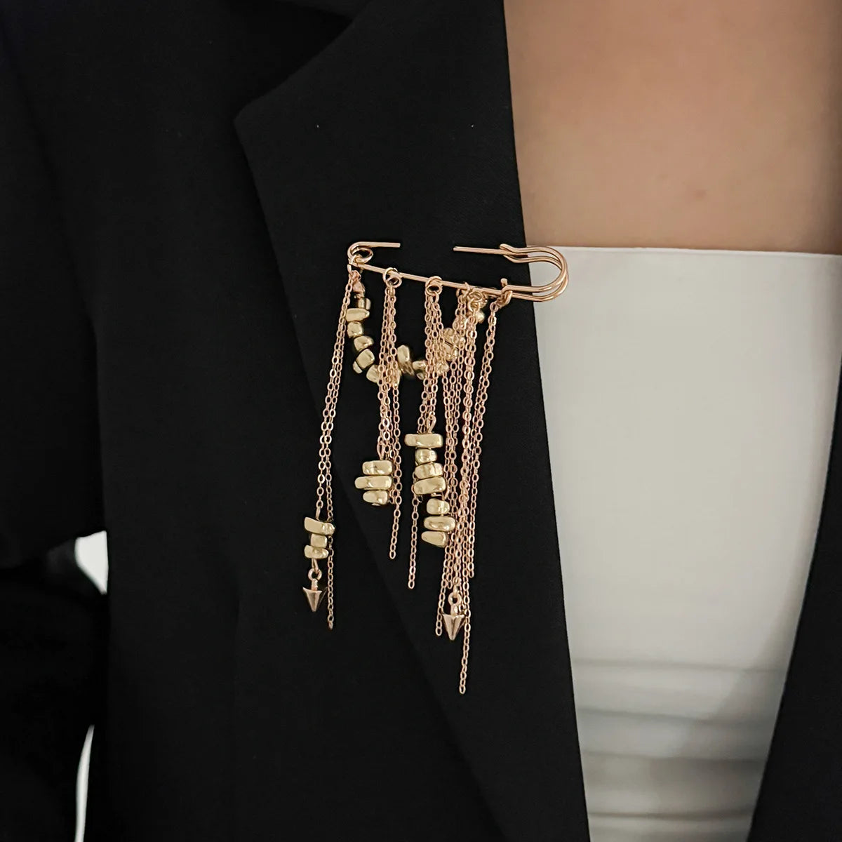 Retro Sweet Imitation Pearl Metal Chain Tassel Pendant Pin Pants Foot Chain 2025 Creative Girl Fashion Sweet Fashion Jewelry Pi-Mart