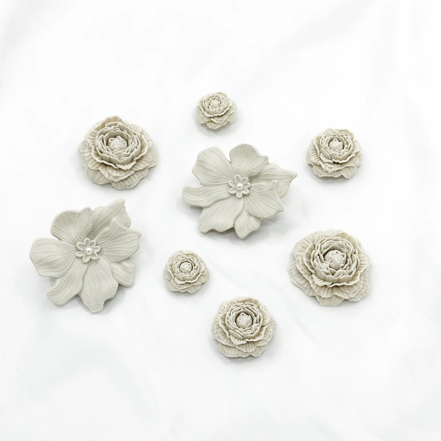 Cute Shoe Charms Set DIY Flower Hole Shoe Buckle Shoes Accessories 3D Flower Bouquet Bone White Hole Shoe Decorations For Women Pi-Mart
