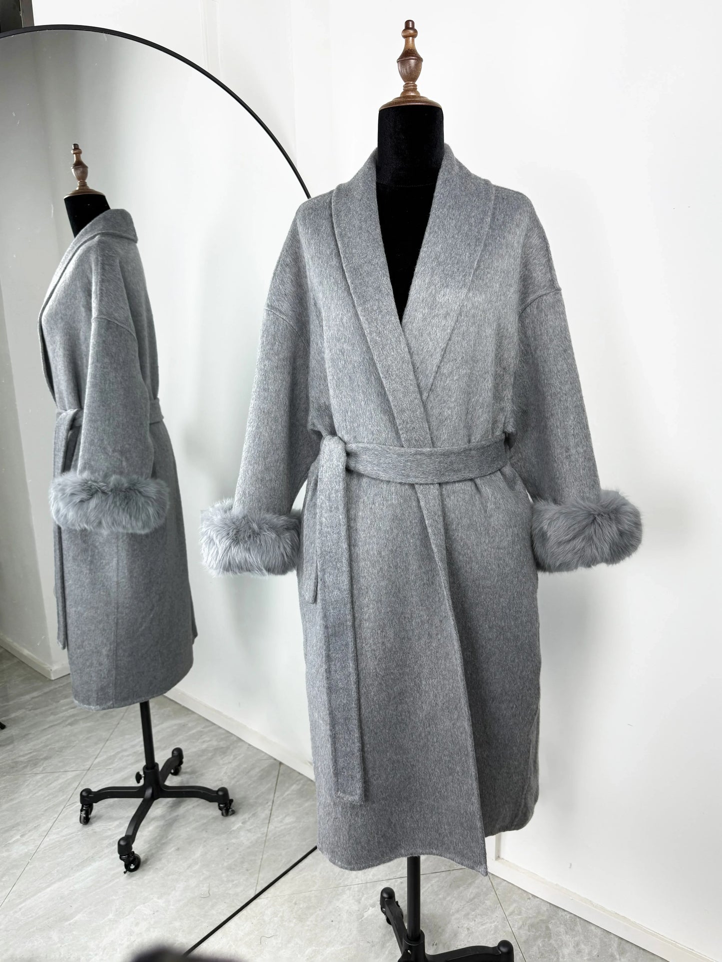 TARUXY Fox Fur Woolen Coats Women's Short Coat Office Lady Removable Elegant Double-sided Wool Overcoat 2025 New Cardigan Jacket LadyShow.Store