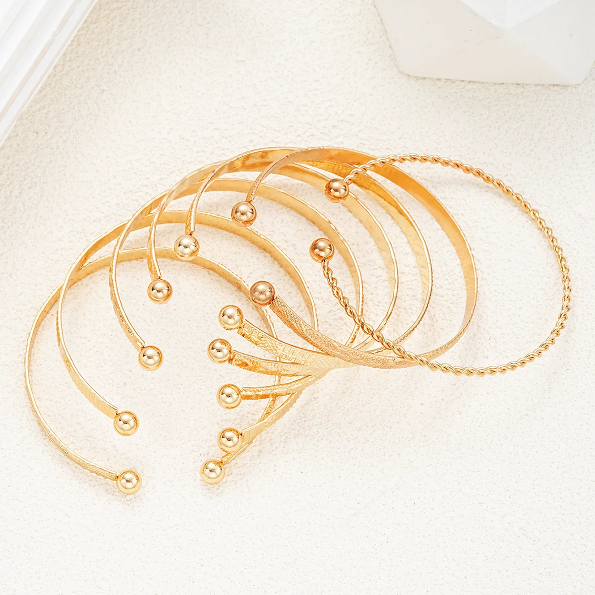 7 Pcs/Set Punk Gold Color Bracelets for Women Streetwear Goth Heart Prints Metal Design Open Bangle Fashion Jewelry Gifts 2024 Pi-Mart
