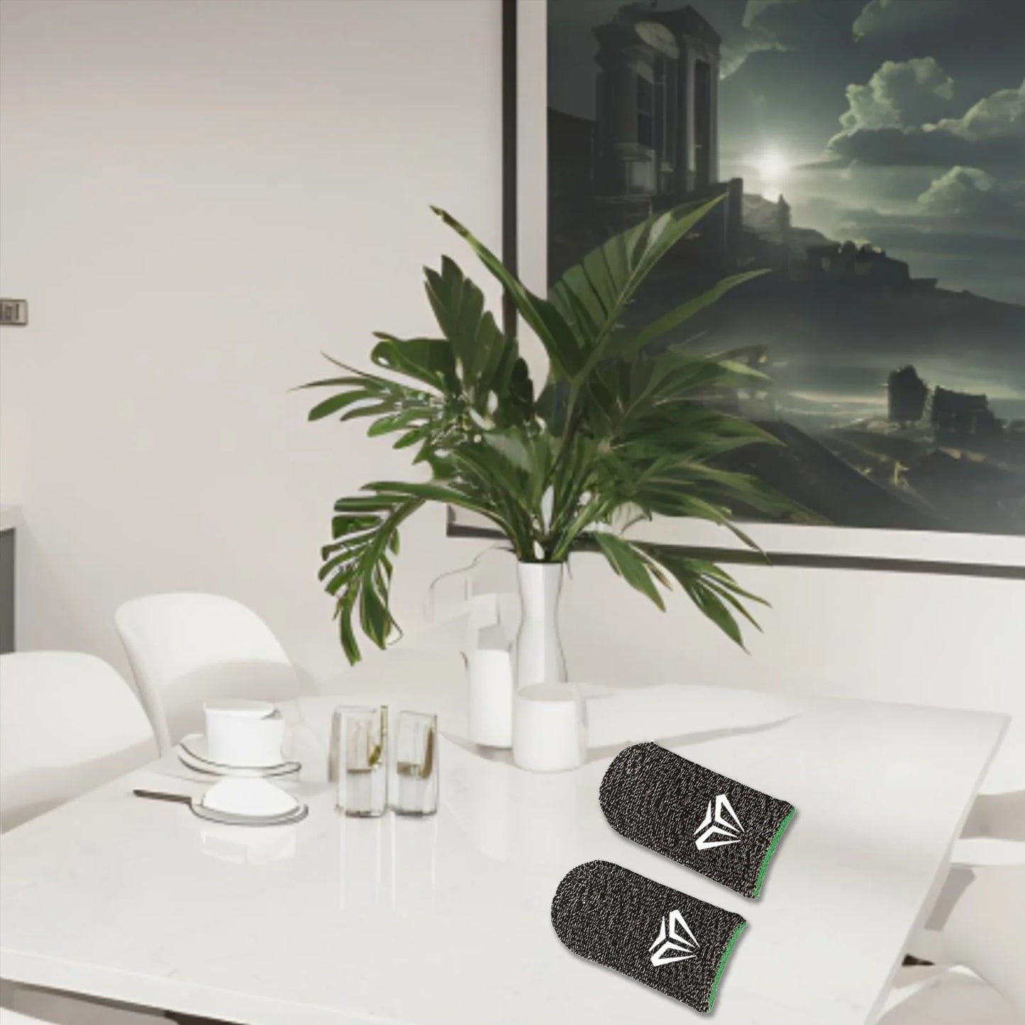 Hot Sales Game Fingertip Gloves Sweatproof Anti-slip Gamer Thimbles Touch Screen Finger Sleeve Breathable Fingertip Parts Pi-Mart
