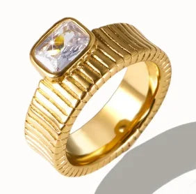 Stainless Steel Ring for Women Inlaid Zircon Rings Waterproof Romantic Fashion Jewelry Pi-Mart