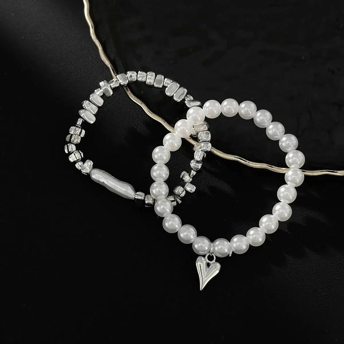 2Pcs/Set Elegant Imitation Pearl Bracelet for Women Bohemian Elastic Rope Chain Bracelet with Heart Pendant Jewelry Gift Pi-Mart