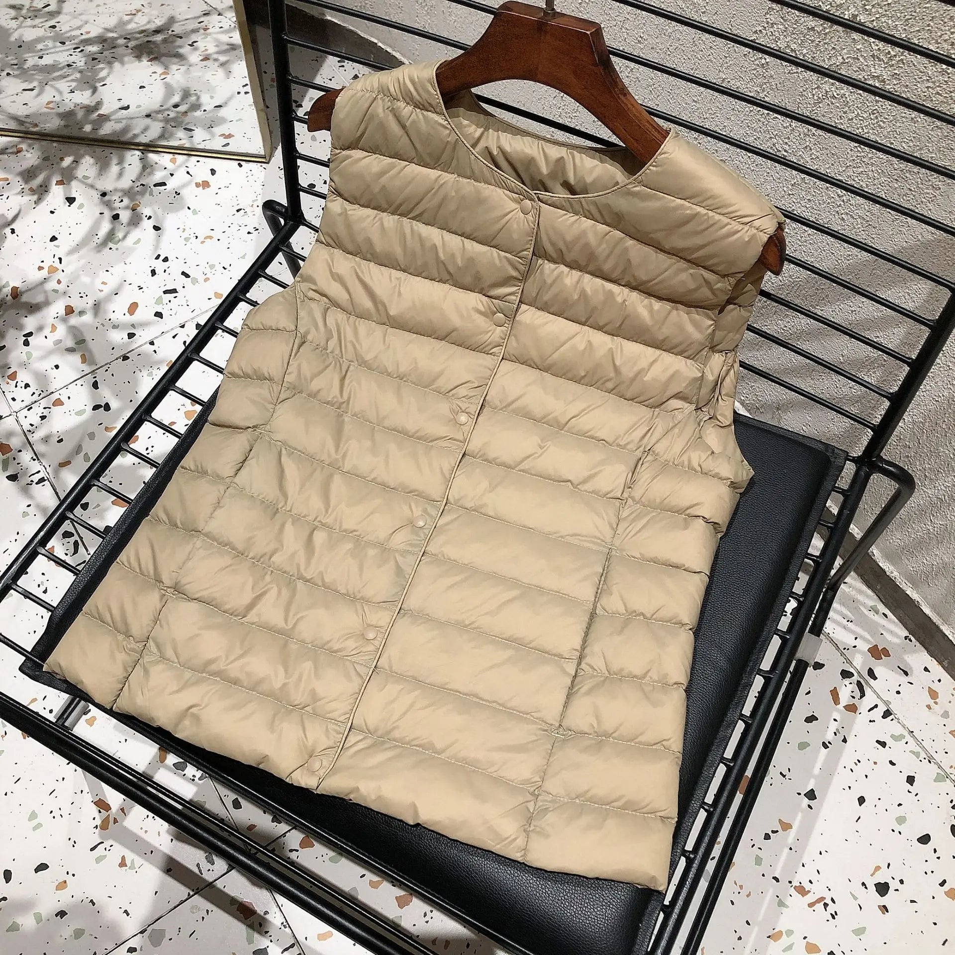 Female 90% White Duck Down Ultra Lightweight Packable Warm Down Liner Vest 2023 New Women Sleeveless Puffer Jacket LadyShow.Store