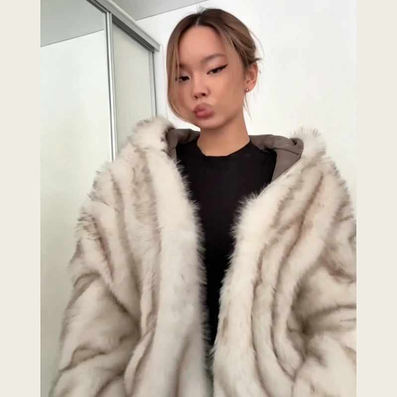 Women's Reversible Faux Fur Jacket Warm Fur Trim Hooded Oversized Puffer Coat Batwing Sleeves Zipper Loose Winter Lady Outerwear Pi-Mart