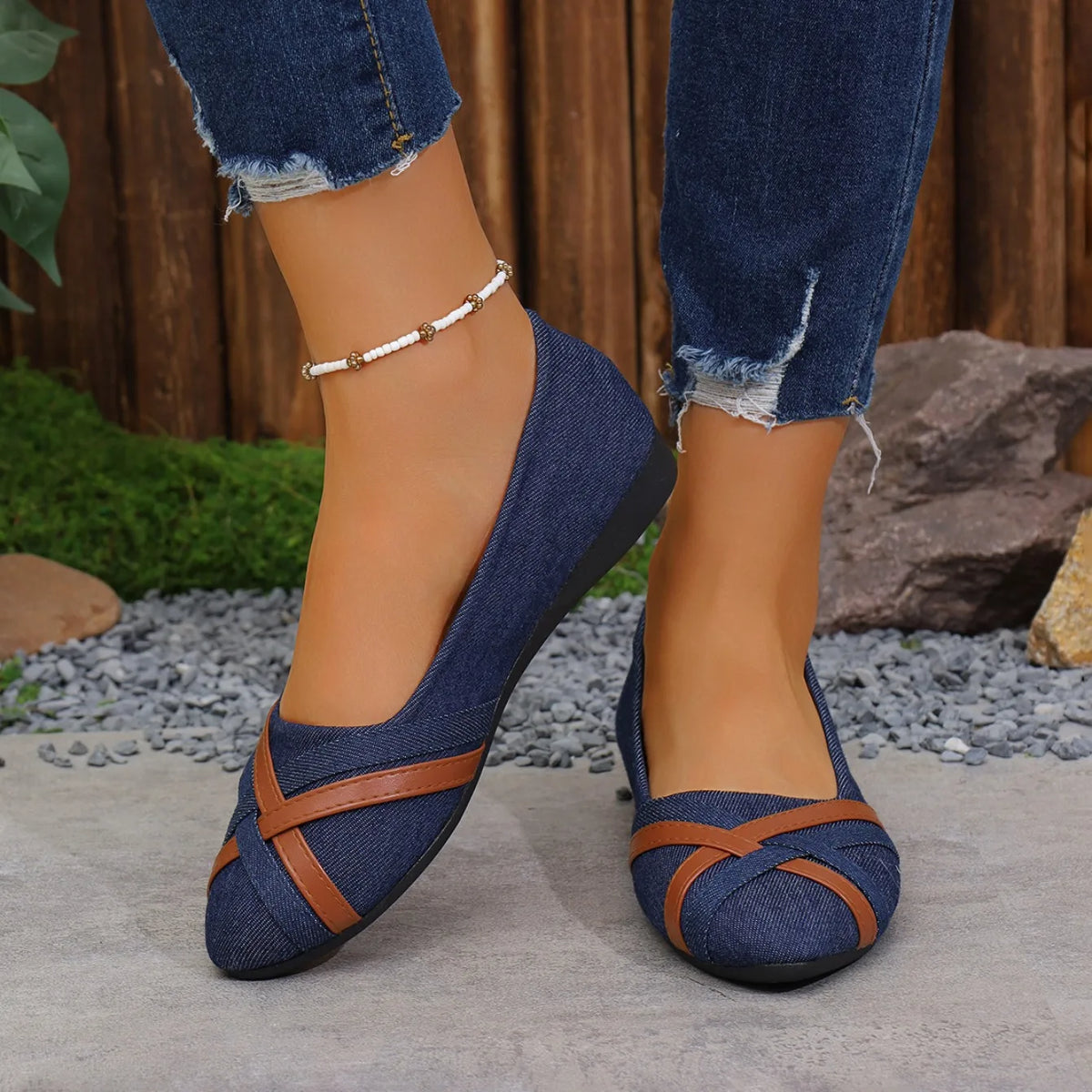 2025 Spring and Autumn New Fashionable Breathable Comfortable Flat Shoes Anti slip Large Women's Shoes Casual Shoes Pi-Mart
