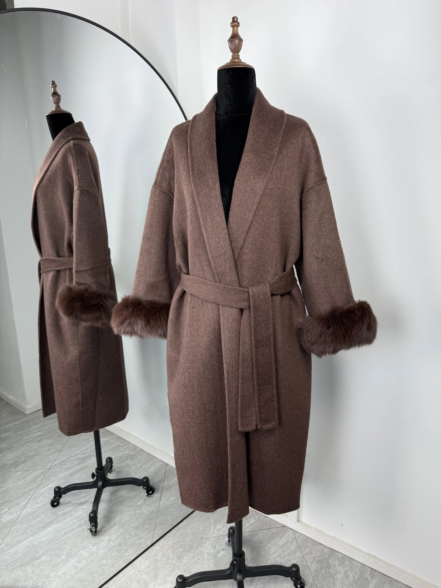 TARUXY Fox Fur Woolen Coats Women's Short Coat Office Lady Removable Elegant Double-sided Wool Overcoat 2025 New Cardigan Jacket LadyShow.Store