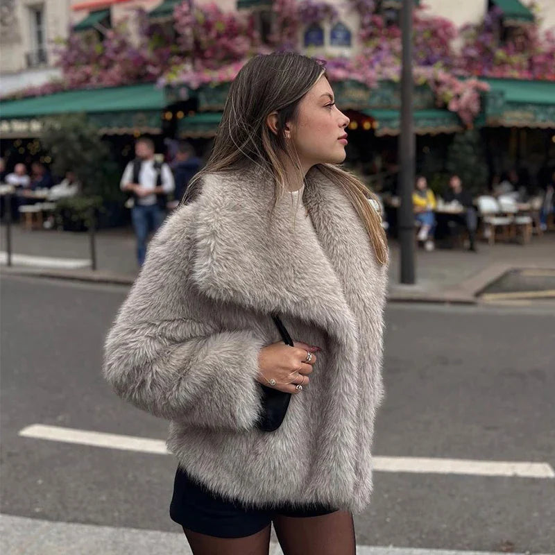 2024 Winter New Fashion Gradient Fluffy Fur Coat Women High Street Luxury Big Fur Collar Faux Fox Fur Jacket Female Overcoats LadyShow.Store