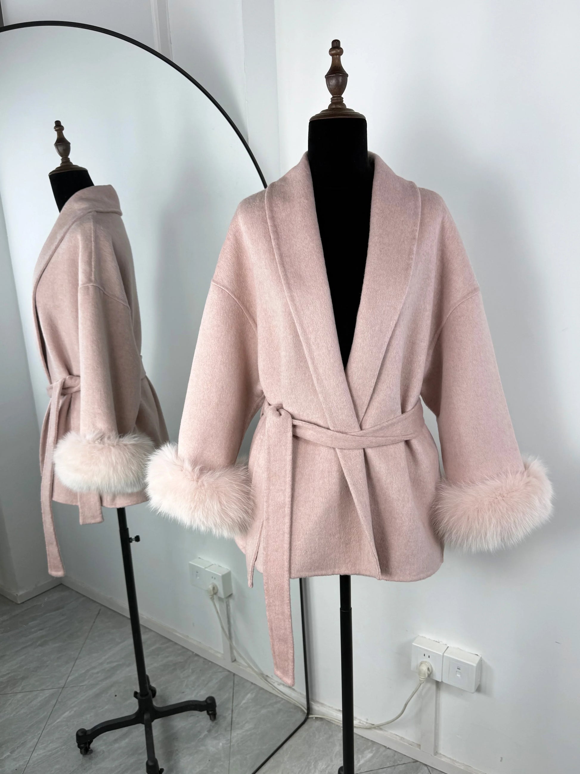 TARUXY Fox Fur Woolen Coats Women's Short Coat Office Lady Removable Elegant Double-sided Wool Overcoat 2025 New Cardigan Jacket LadyShow.Store