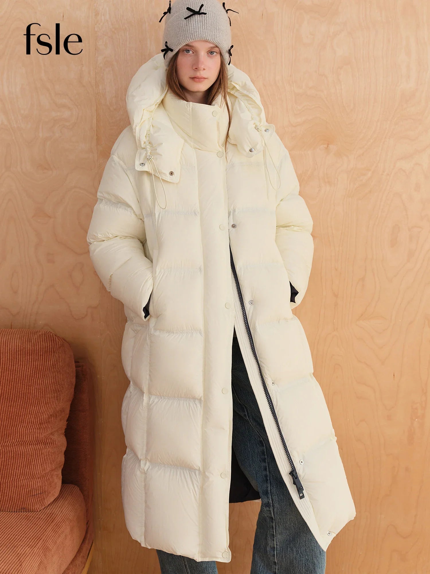 FSLE 2025 Winter New Women's Long Puffer Down Coat with Hood Two-Tone Color Block Thermal Insulated Jacket Heavy Warm Outerwear LadyShow.Store