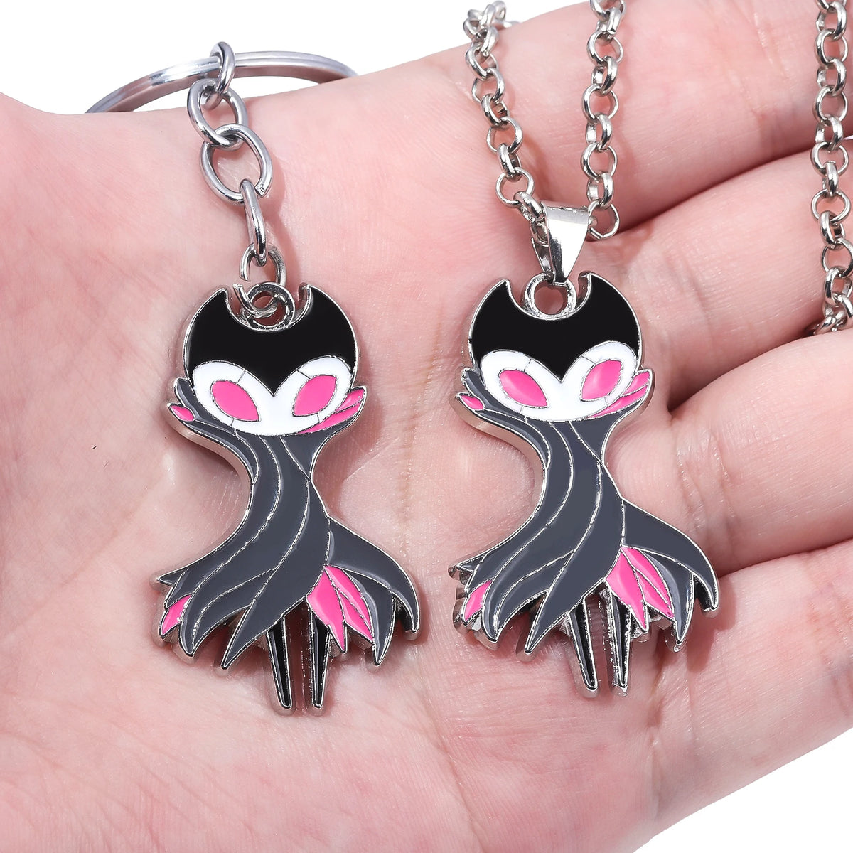 Game Hollow Knight Keychain The Grimm Theater Master Metal Keychain Pendant Game Peripheral Jewelry Unisex Keychain Pendant Pi-Mart