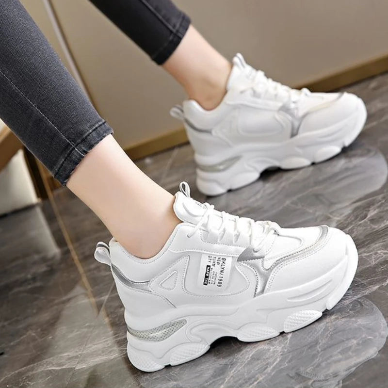 Women's Thick Soled Lightweight Sports Shoes Spring and Autumn New White Casual Women's Thick Soled Height Increasing Shoes Pi-Mart