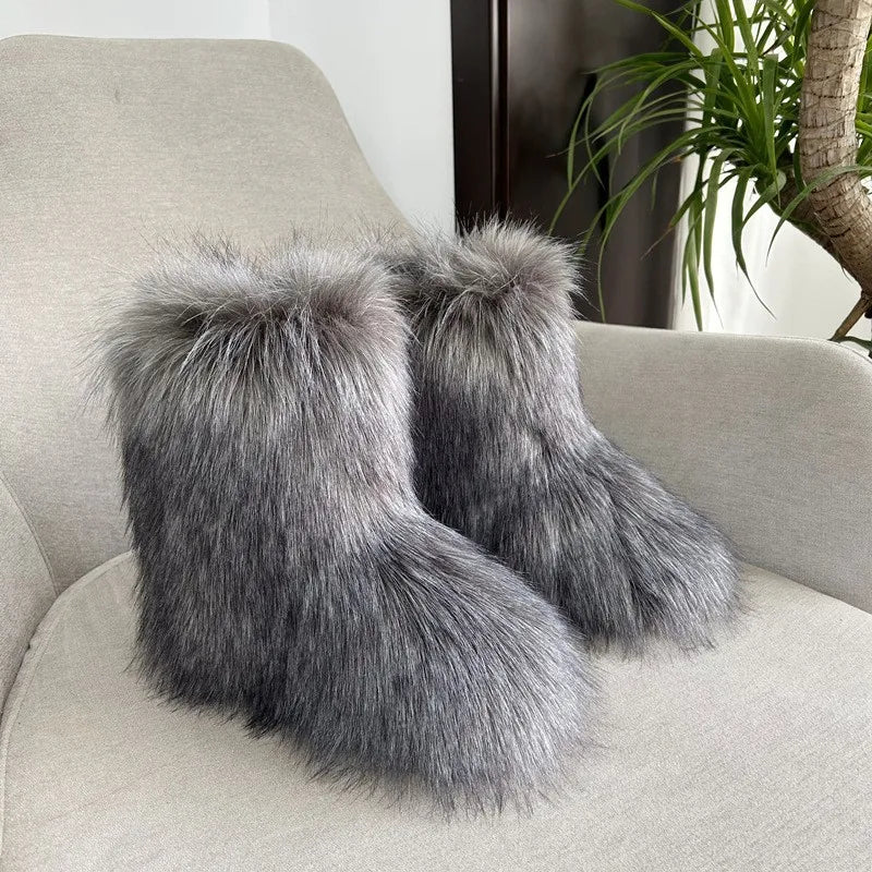 New Winter Fur Onepiece Raccoon Fur Female Snow Boots Fur Shoes Outdoor Mid Leg Boots LadyShow.Store
