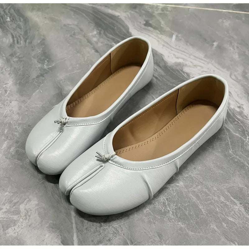 Split Toe Women Ballet Flats Fashion Tabi Shoes Casual Slip-on Loafers Ladies Pleated Leather Espadrilles Zapatillas Mujer Pi-Mart