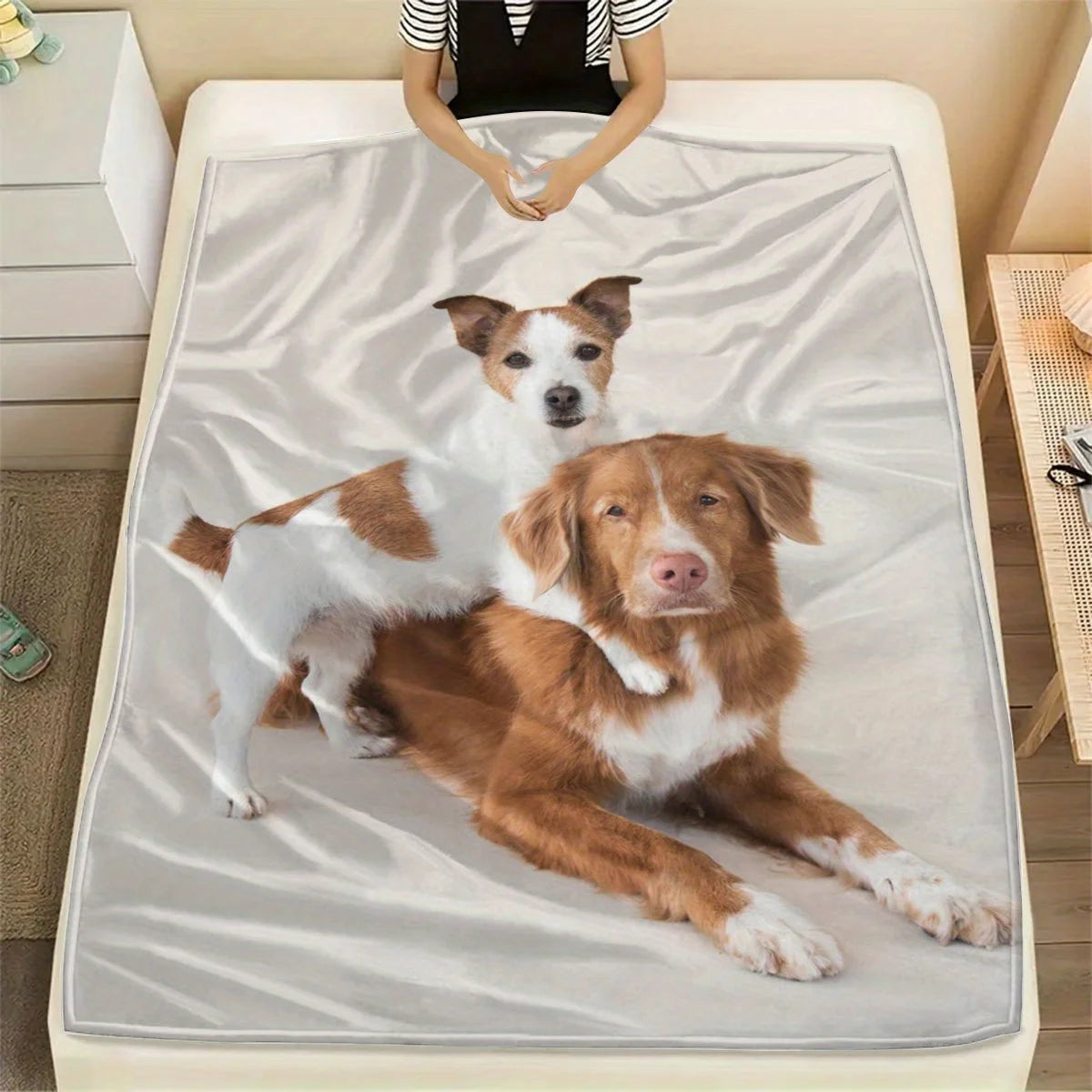 Customized Pet Blankets, Photo Blankets for Cats and Dogs, Personalized DIY Carpets, Custom-Made with Your Own Image, Comfortable Flannel Bed Blankets for All Seasons, Warm, Soft, Stylish, the Perfect Gift Souvenir for Animal Pi-Mart