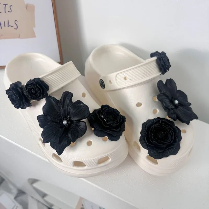 2025 Fashion Shoe Charms Set Accessories Hole Shoe Buckle DIY New Style Bouquet Bone White 3D Flower Shoes Decorations Pi-Mart