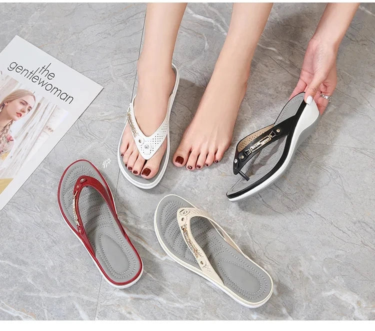 2023 Women's Slippers Summer New Fashion Metal Button Slides Shoes Wedge Beach Sandals Women Outside Platform Leisure Flip Flops Pi-Mart