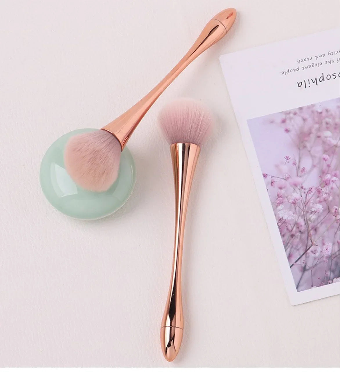1pc Big Size Soft Fluffy Glitter Powder Professional Brush Nail Dust Cleaning Brush Women Girls Manicure DIY Make Up Beauty Tool Tri Light Beauty