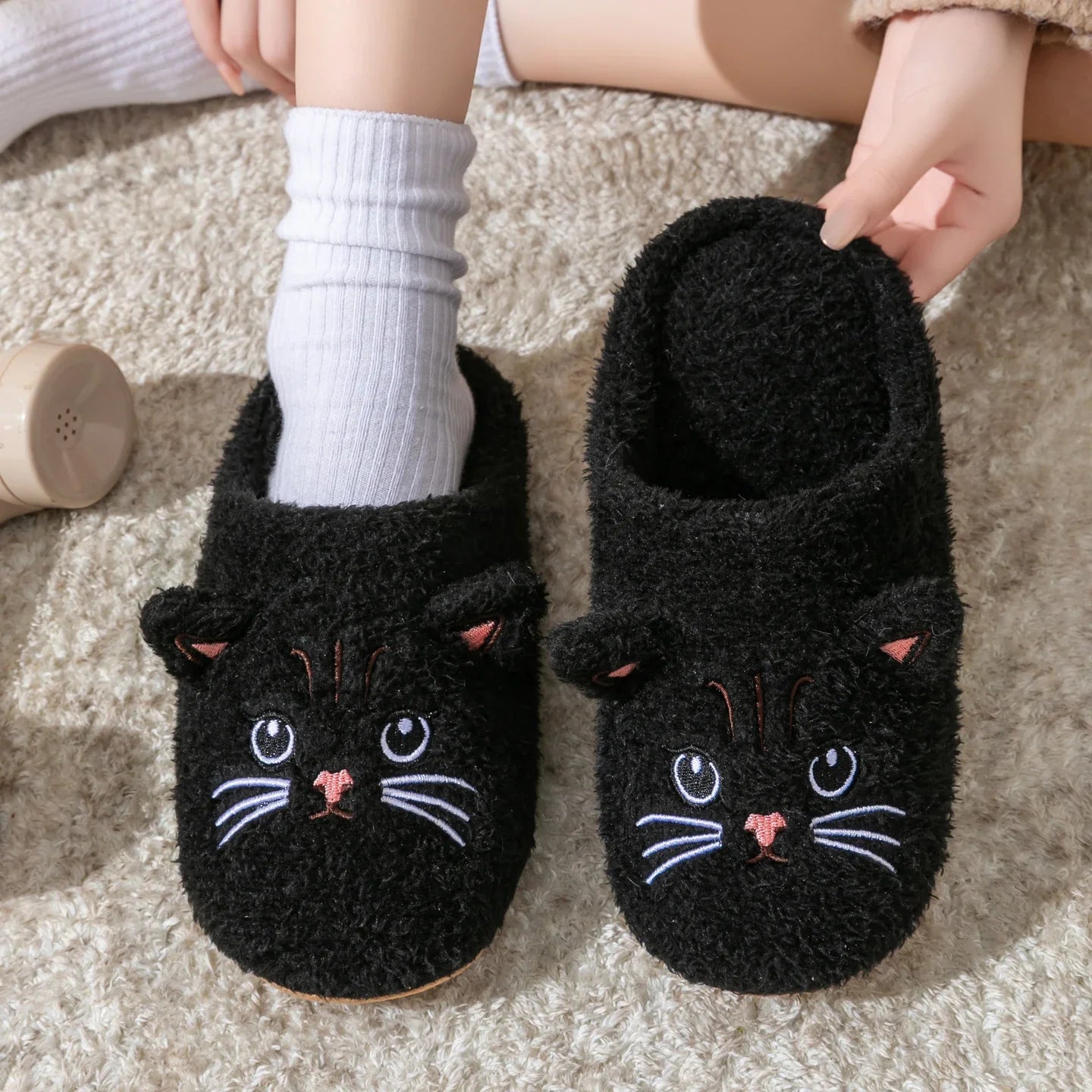 Non-Slip Soft Plush Cat Slippers for Women Men Unisex Warm Fleece House Slippers Indoor Floor Shoes Autumn Winter Home Comfort LadyShow.Store