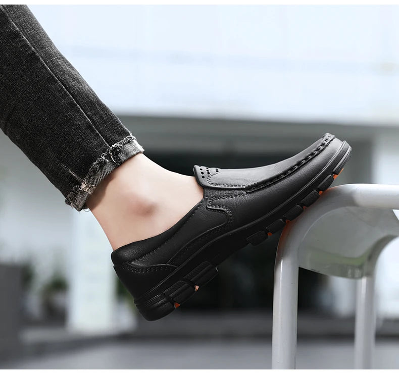 Chef shoes four season new anti slip oil resistant plus size business casual men's work leather shoes fashion comfort soft soled Pi-Mart