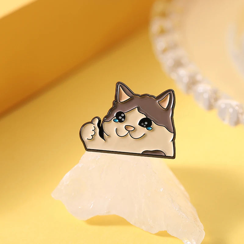 Thumb Up Crying Cat Enamel Pin Kawaii Humorous Animal Brooch Lapel Backpack Badge Funny Jewelry Gifts For Cat Lovers Friends Pi-Mart