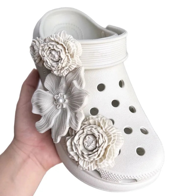 2025 Fashion Shoe Charms Set Accessories Hole Shoe Buckle DIY New Style Bouquet Bone White 3D Flower Shoes Decorations Pi-Mart