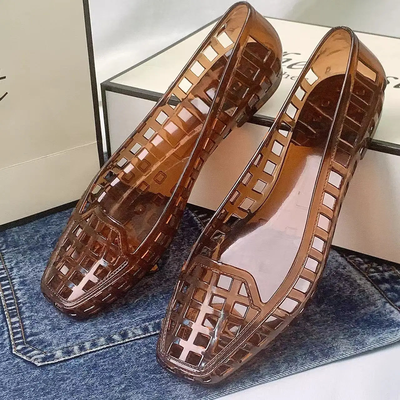 Spring and Summer New Korean Style Transparent Crystal Shoes for Women, Comfortable Closed-Toe Hollow Sandals, Soft and Fashionable Dongdaemun Jelly Shoes, Slip-On Slippers LadyShow.Store