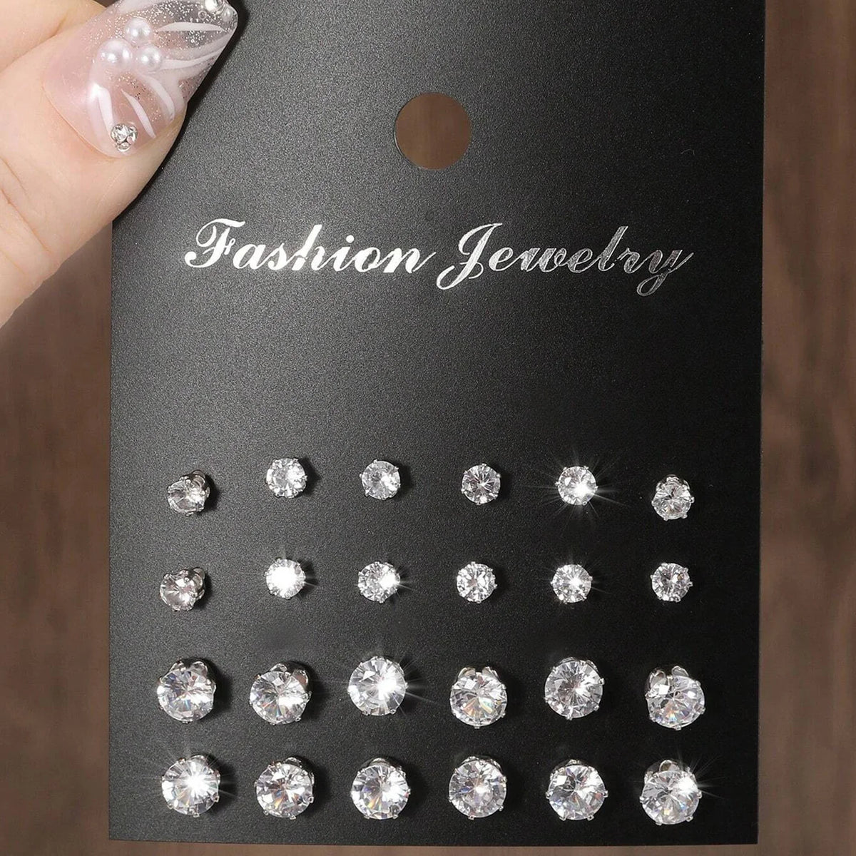 12 Pairs Of Luxurious, Simple, Shiny, And Caring Zirconia Decorative Earrings Are Suitable For Gifts To Parties,And Couples Pi-Mart