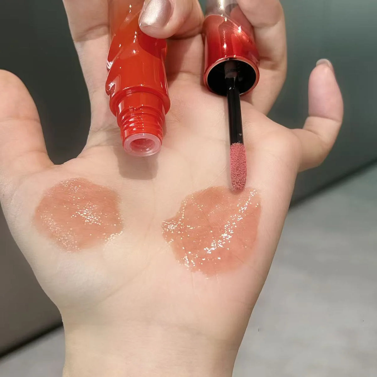 Crystal Nude Gray Glossy Lip Stain Mirror Korean Lip Glaze Sheer Nude Glitter Lip Tint Watery Shine Plumping Lipgloss Cosmetics Pi-Mart