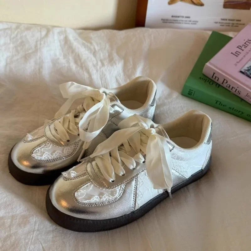 Women's Sneakers Luxury Brand Casual Shoes Light Comfortable Walking Shoes for Women Lace Up Flats Fashion Designer Ladies Shoes LadyShow.Store