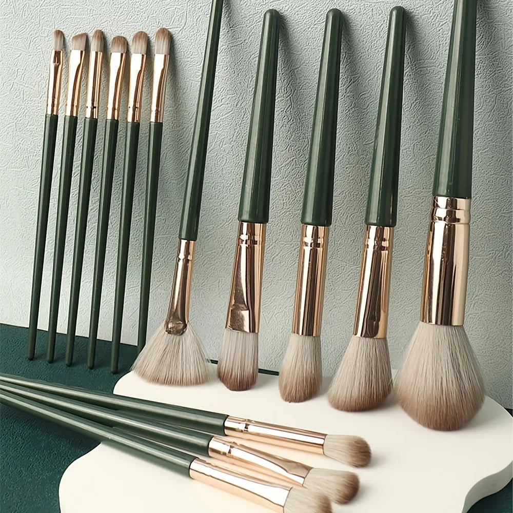 14pcs Soft Makeup Brush Set, Foundation Brush Loose Powder Eyeshadow Brushes, Complete Makeup Tool Set for Beginners And Profess Tri Light Beauty