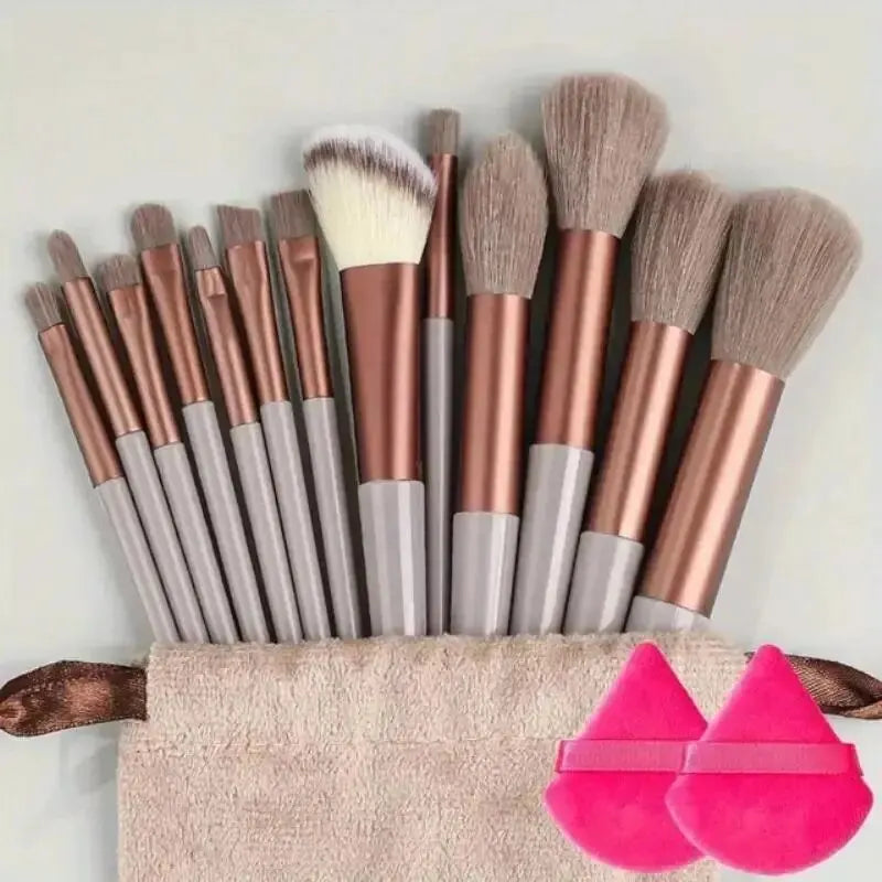 Makeup Brush Set Soft Fluffy Professiona Cosmetic Foundation Powder Eyeshadow Kabuki Blending Make Up Brush Beauty Tool Makeup Tri Light Beauty
